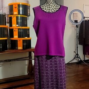 4 piece Saint John out fit Blazer, skirt, shell and pants all size 14 or Large.